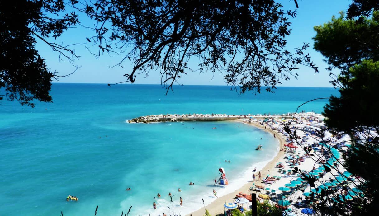 Spiaggia di Numana Bassa e Marcelli